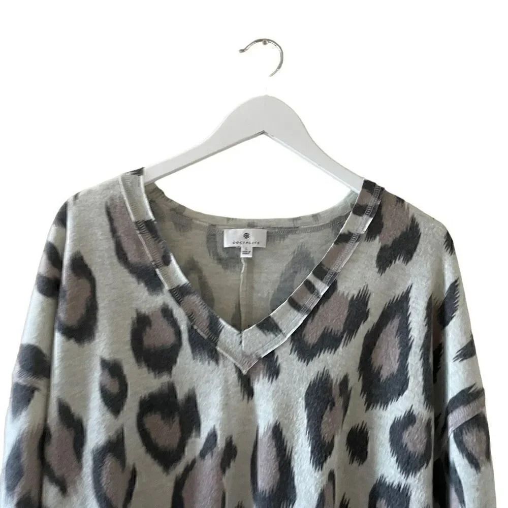 Socialite V Neck Long Sleeve Top Womens Multi Leopard Print Soft SZ L -#1687 - Picture 2 of 13